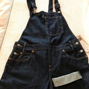 Levi cropped overalls New